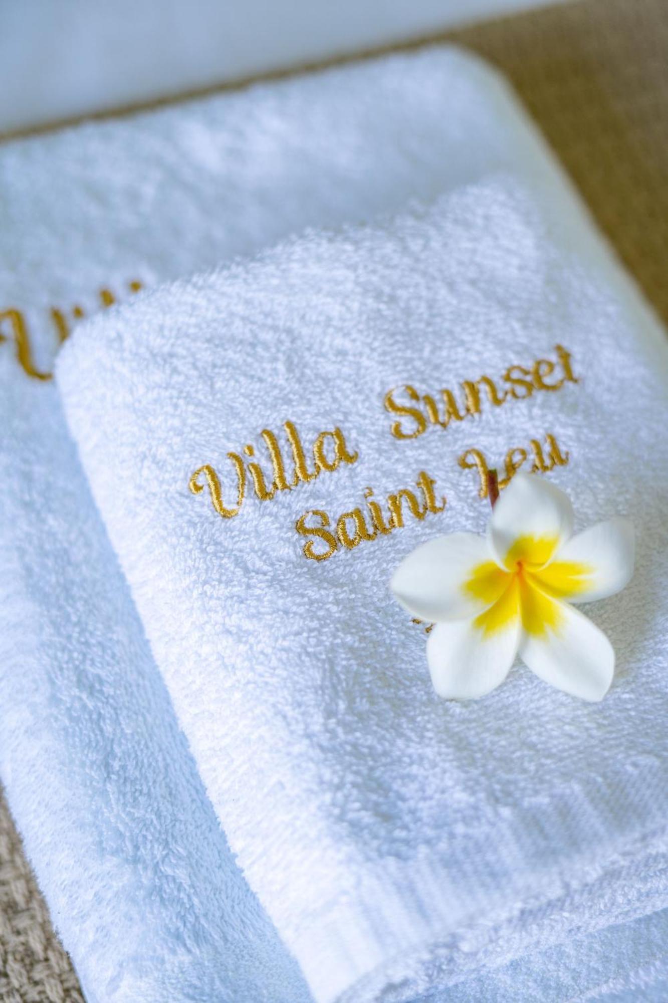 Villa Sunset St Leu, Avec Sa Vue Plongeante Sur La Mer แซ็งต์-เลอ ภายนอก รูปภาพ